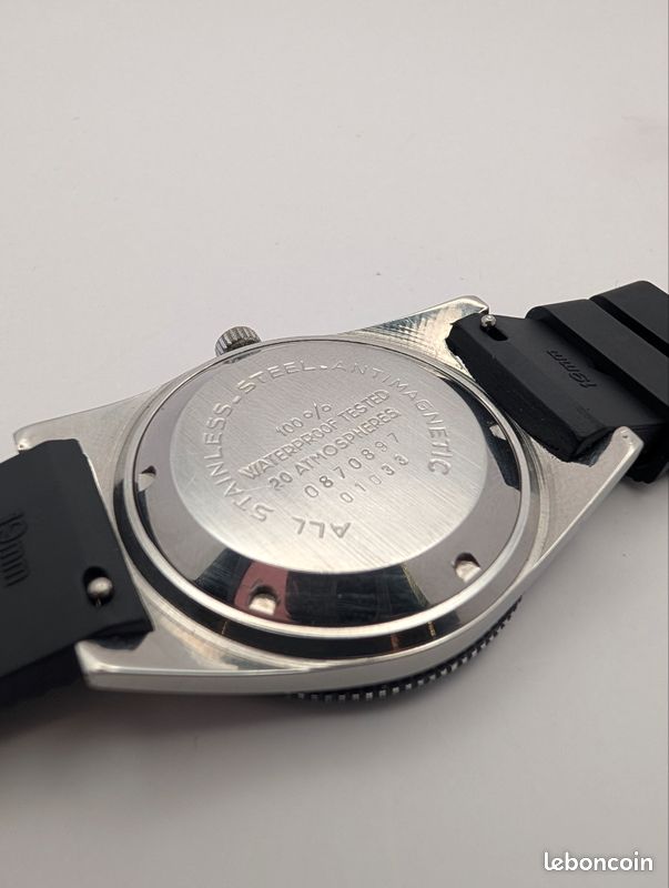 Montre Plongeur Vintage K2 Automatique Des Années 60 - Mouvement ETA 2452