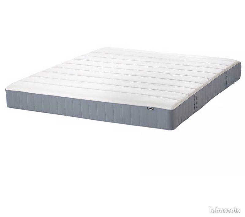Matelas IKEA VESTERÖY mi-ferme 140x190 (image 1)