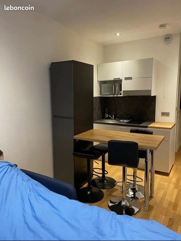 Appartement 1 pièce 20 m² · à Paris · 20 m² · 690 €