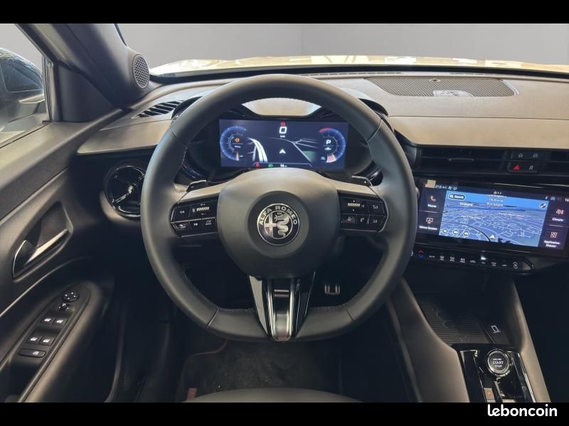 Alfa romeo Junior 1.2 Ibrida 136ch Premium DCT6 Q4 (image 9)