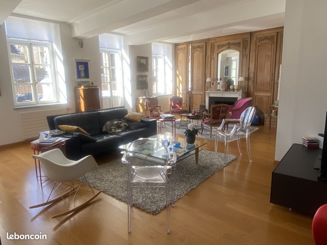 Maison 7 pièces 240 m² · à Amiens · 240 m² · 695 000 €