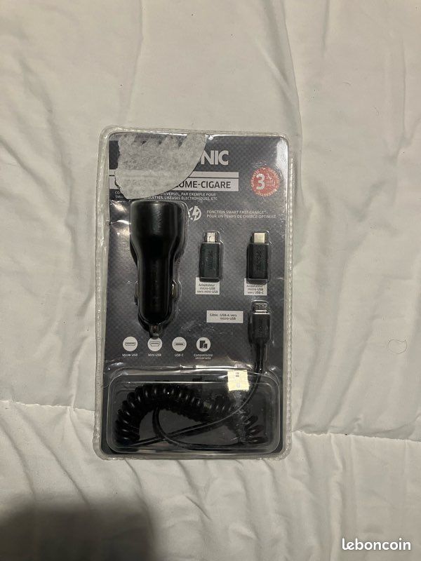 Adaptateur Allume-cigare USB Mini - Vert - Pour IPhone, Samsung, MP3 - Neuf