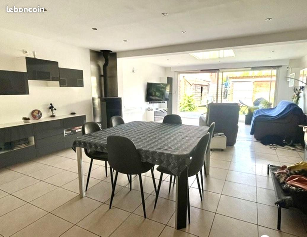 Maison 6 pièces 95 m² · à Marquette-lez-Lille · 95 m² · 355 000 €