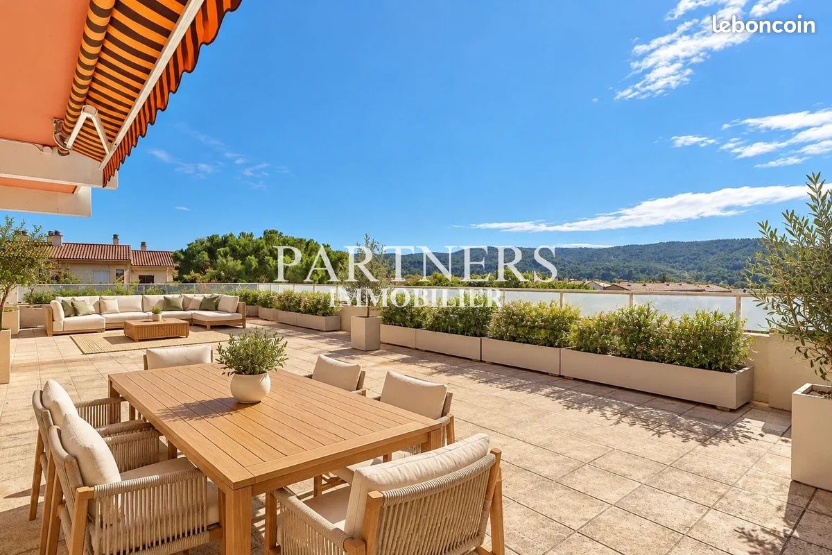 Appartement 5 pièces 115 m² · à Aix-en-Provence · 115 m² · 735 000 €