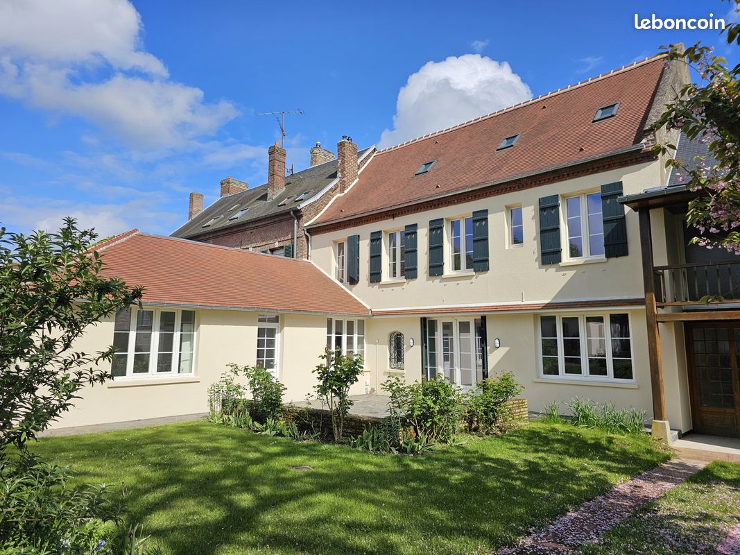 Maison 9 pièces 216 m² · à Ressons-sur-Matz · 216 m² · 1 773 €/mois