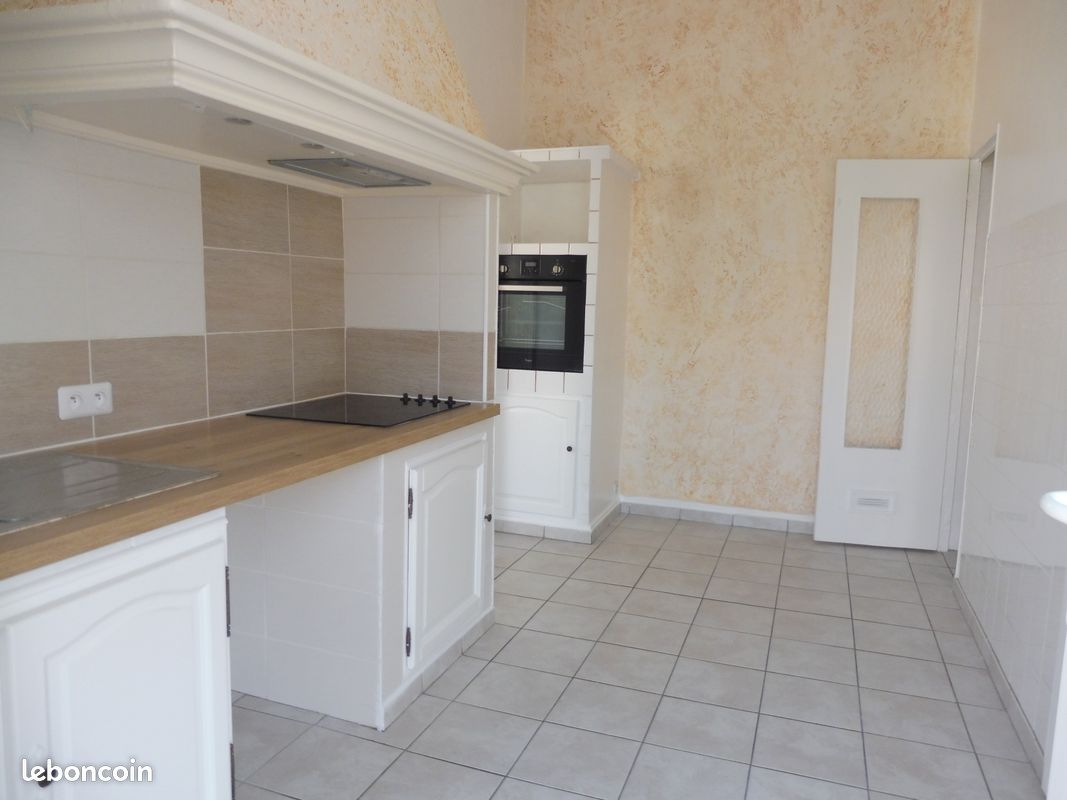 Appartement 2 pièces 37 m² · à Les Pennes-Mirabeau · 37 m² · 700 €