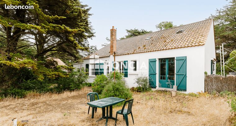 Ile de noirmoutier - barbatre - grande propriete a rafraichir - dunes de barbatre