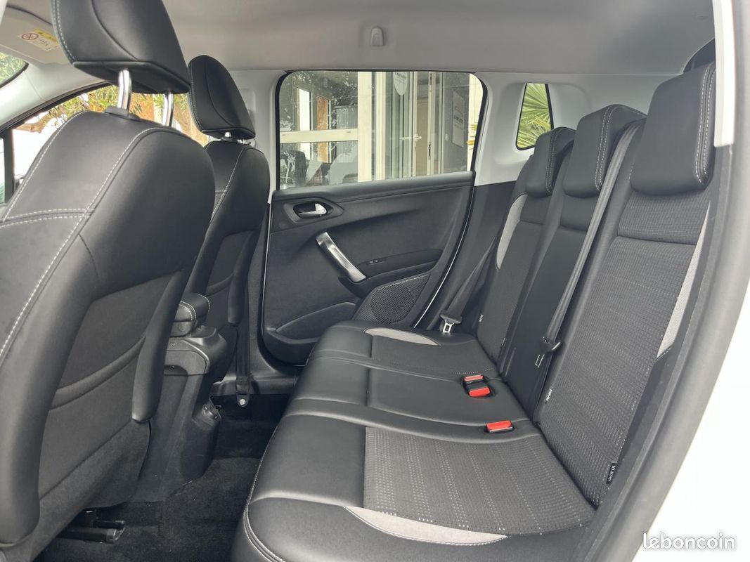 PEUGEOT 2008 1.6 e-HDi 92 CV Allure 1ERE MAIN/ CLIM AUTO / REGULATEUR /BLUETOOTH / RADAR (image 8)