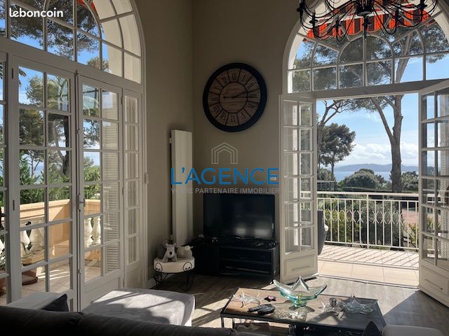 Appartement 3 pièces 84 m² · à Hyères · 84 m² · 599 000 €