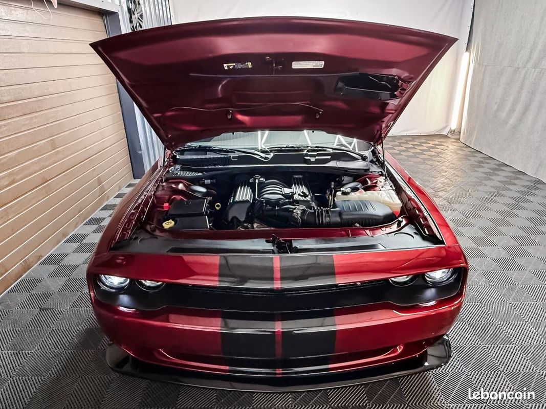 Dodge CHALLENGER Scat Pack Widebody 6.4 V8 HEMI 492 ch BVM – Toit ouvrant – Widebody (image 9)
