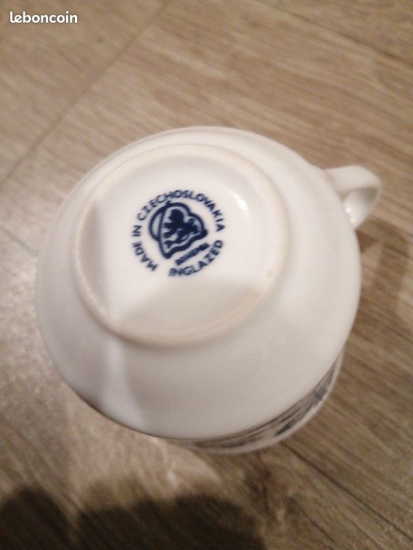 SERVICE à CAFÉ ☕ en PORCELAINE DE RÉPUBLIQUE TCHÈQUE 🇨🇿 CZ, TRÈS TRÈS ANCIEN ET GRIFFÉ voir en dessous (image 9)