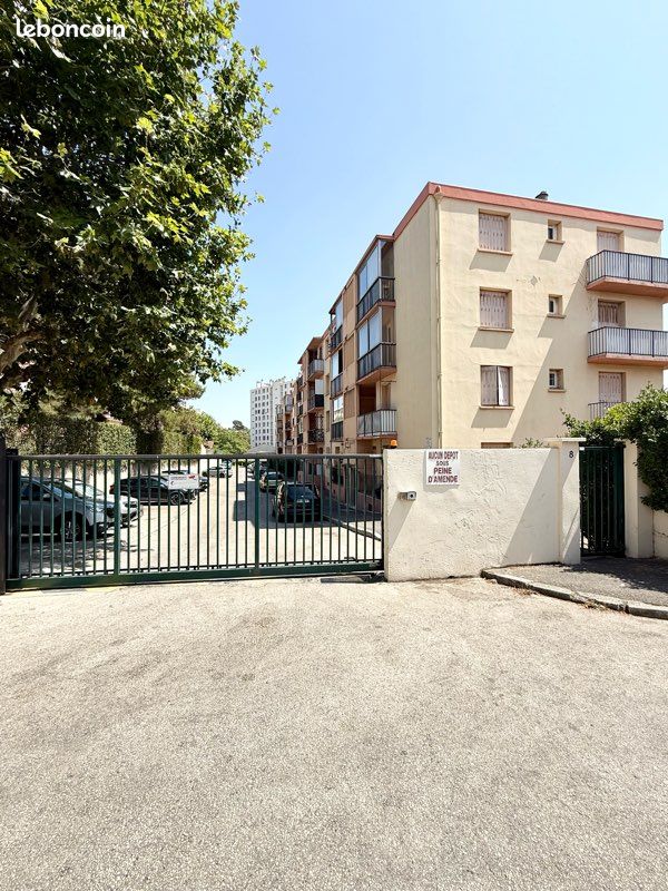 Appartement 4 pièces 61 m² · à Marseille · 61 m² · 110 000 €