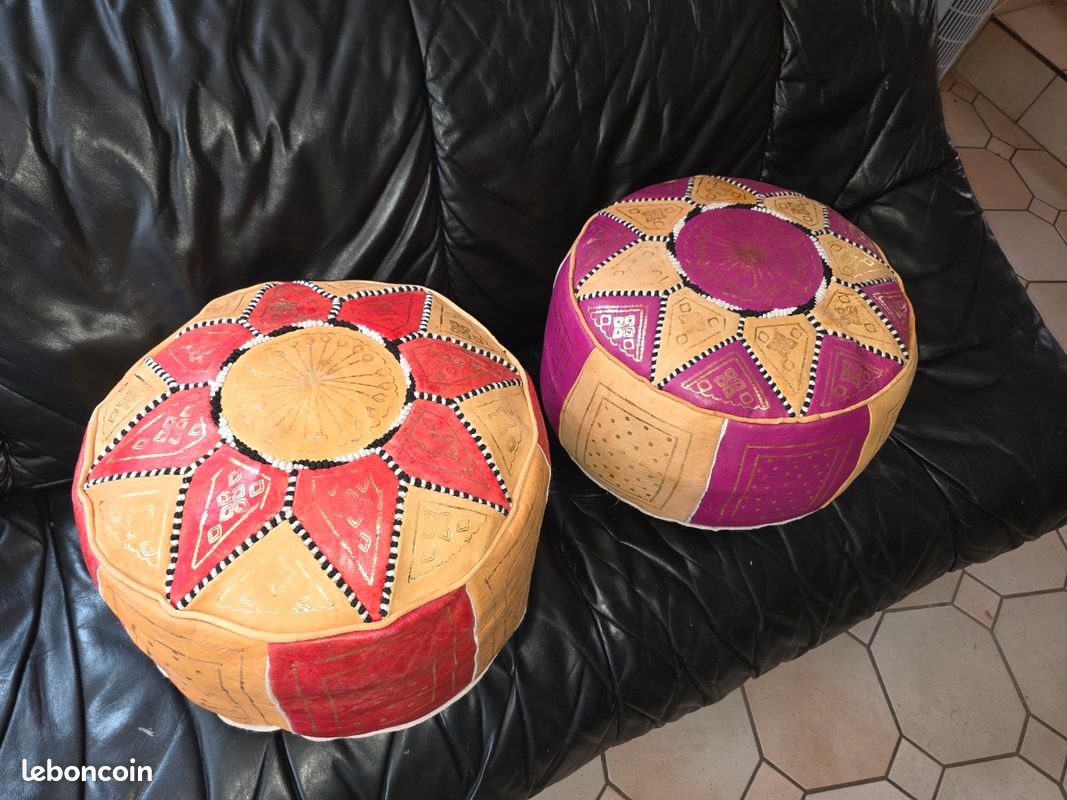 Poufs en cuir assortis x2 (image 1)
