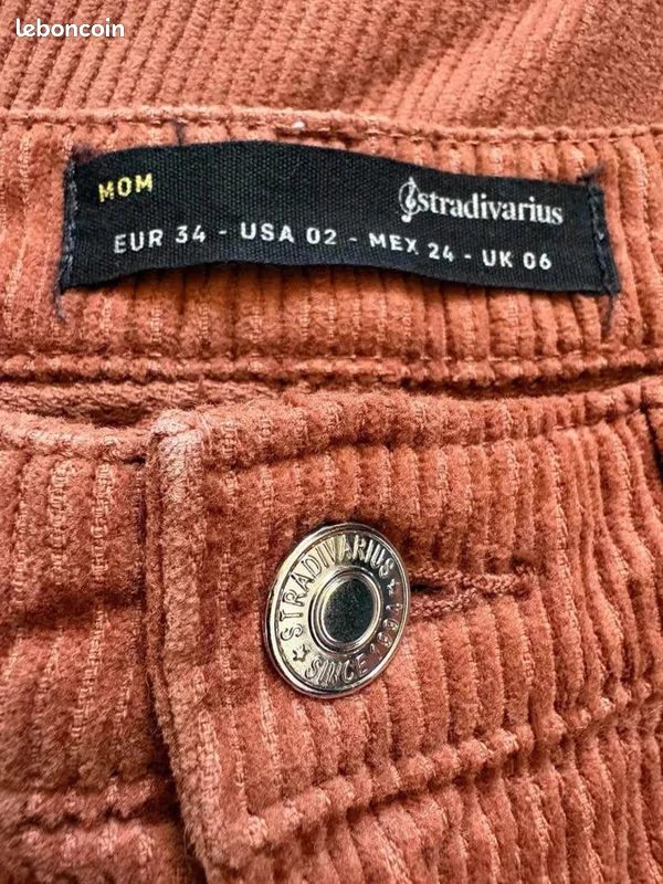 Pantalon Stradivarius Mom en velours côtelé rouille taille haute 34 (image 2)