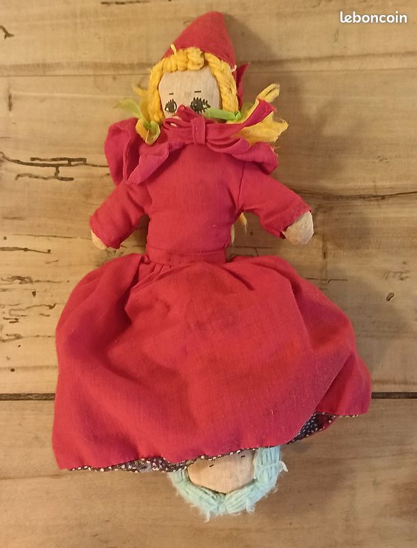 POUPÉE LE PETIT Chaperon rouge avec sa Grand-mère et le Loup EUR 15,00
