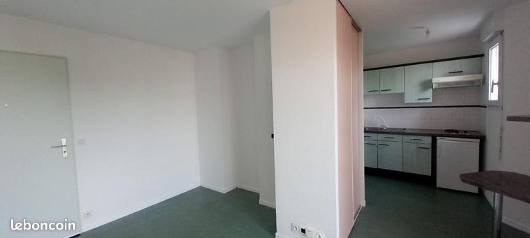 Studio 1 pièce 21 m²
