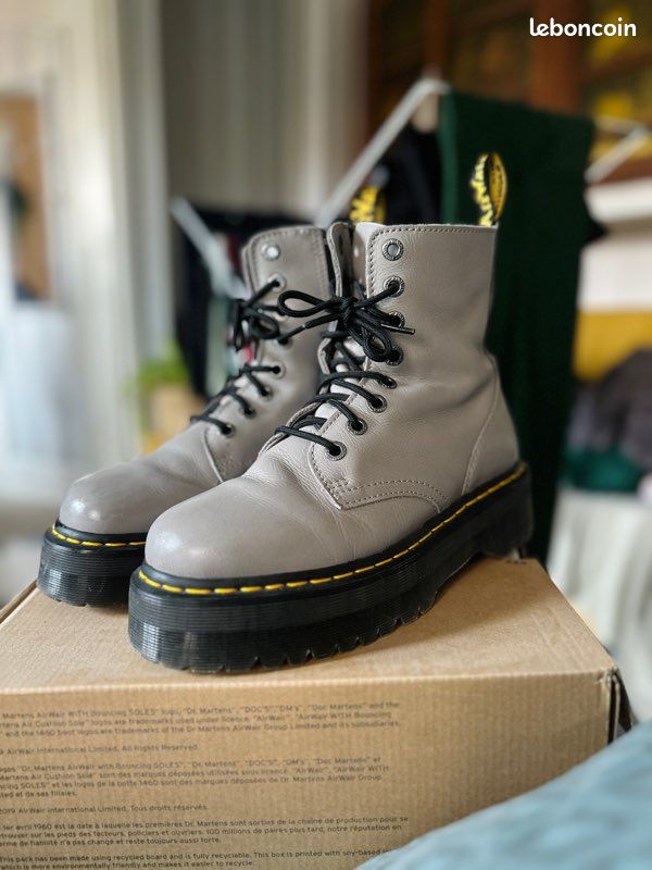 Dr Martens Jadon III Gris taille 40 Chaussures