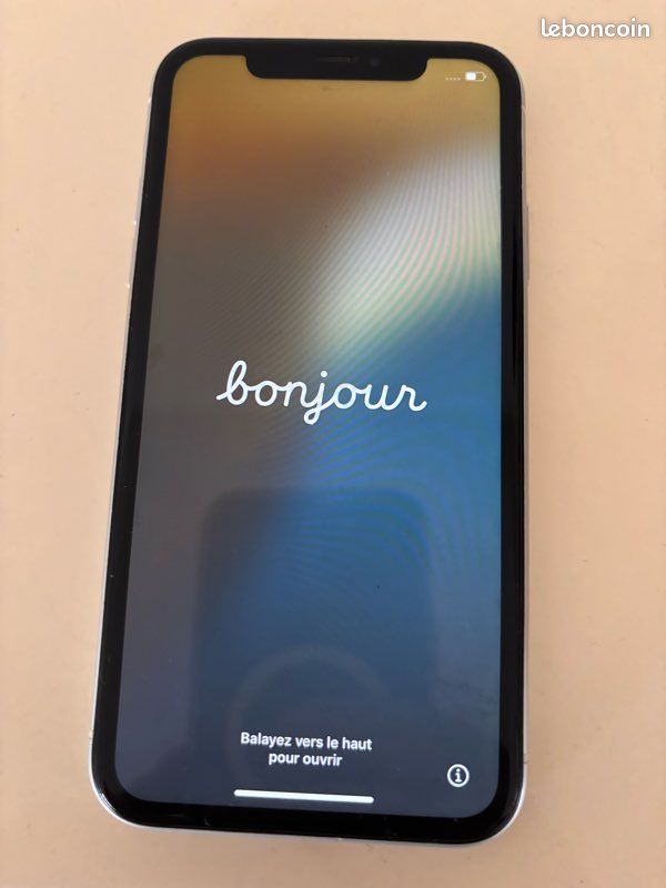 IPhone XR blanc (image 1)