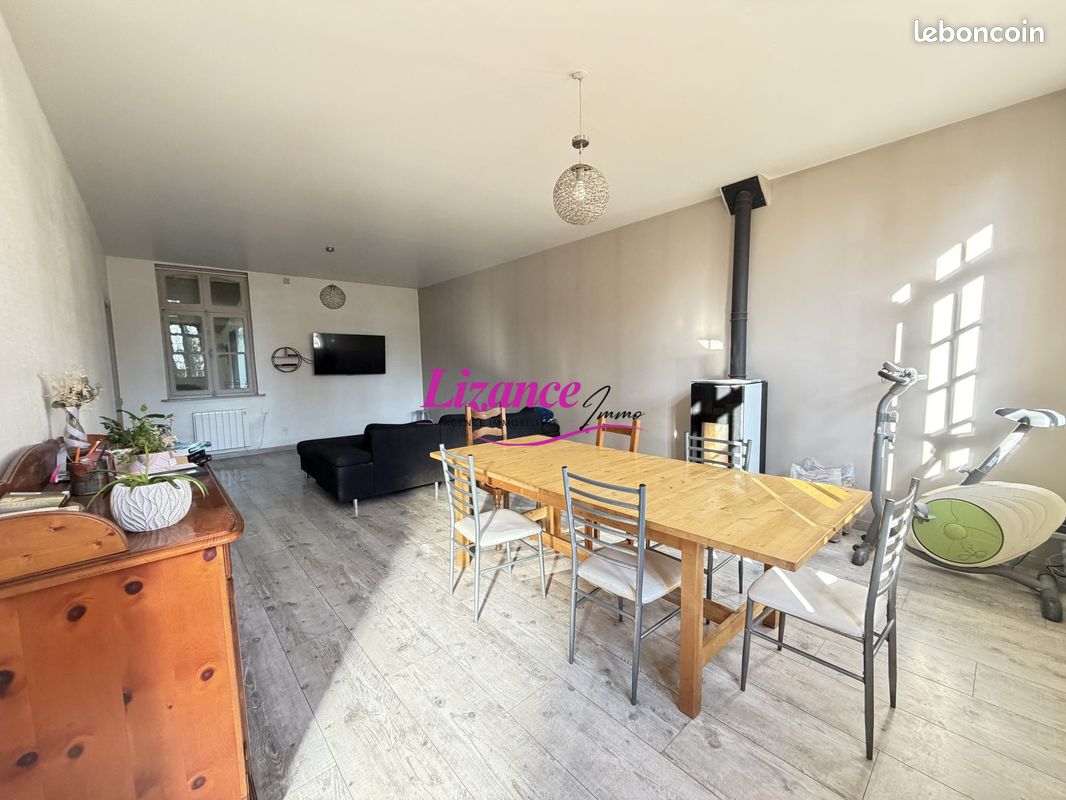 Maison 6 pièces 180 m² · à Gouzeaucourt · 180 m² · 179 000 €