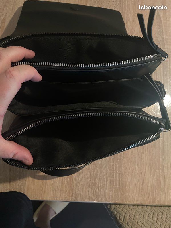 Sac à main bandoulière état neuf (image 4)