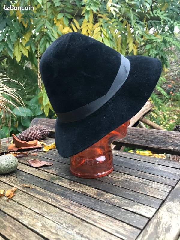Chapeau Feutre Véritable Ancien Vers 1940 - Marque Berry, Couleur Noire, Style Taupé - Occasion Vintage