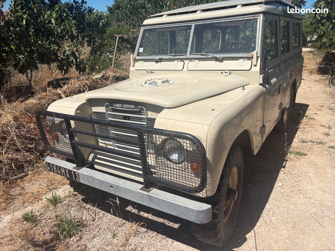 Land Rover Série 3 109 Toit Tropical - Voitures