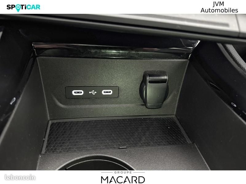 Renault Austral 1.2 E-Tech full hybrid 200ch Iconic (image 24)