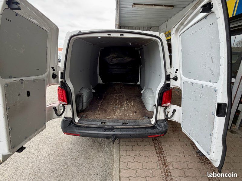 Volkswagen Transporter T6.1 Fgn L2h1 4Motion 2.0 TDI 150 DSG7 Business Prix TTC TVA (image 4)