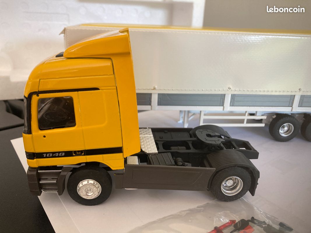 CAMION ELIGOR 1/43 Volvo semi remorque camembert President LBS Louis