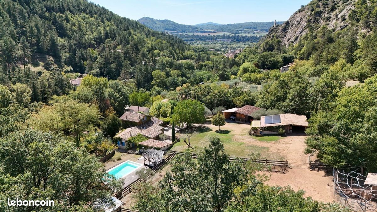 Maison 6 pièces 180 m² · à Volonne · 180 m² · 695 000 €