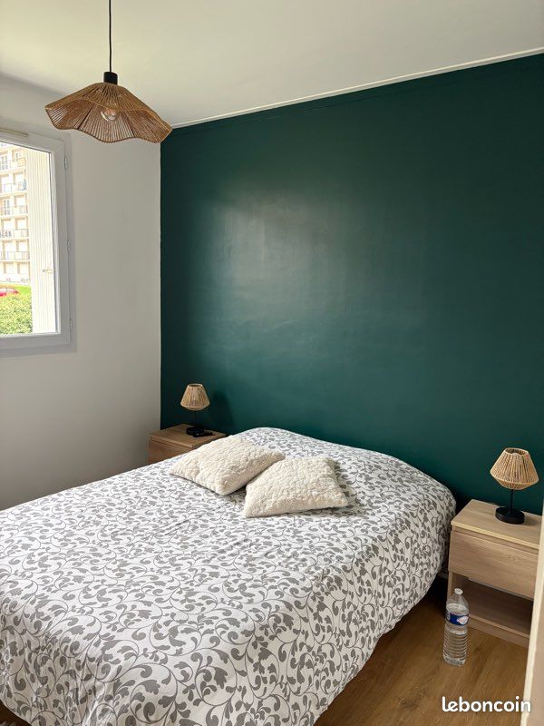 Sommier sur pied + matelas 140 x 190 (image 1)