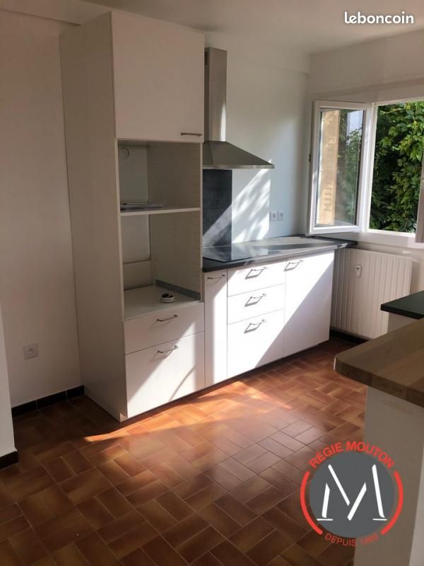 Appartement a louer rillieux-la-pape - 4 pièce(s) - 94 m2 - Surfyn