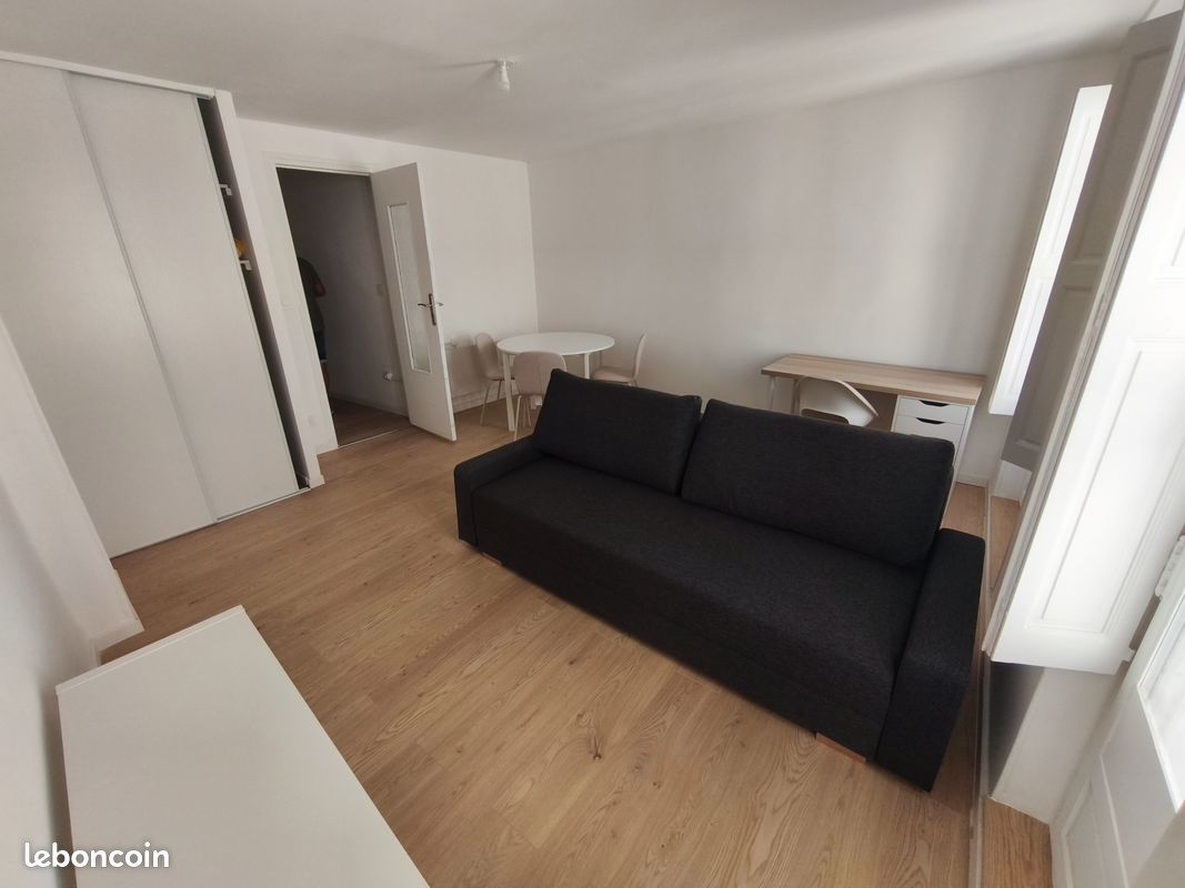 Appartement 1 pièce 28 m² · à Béziers · 28 m² · 450 €