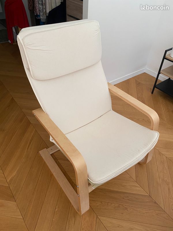 Lot de vêtements bébé et matériel de puériculture (image 3)