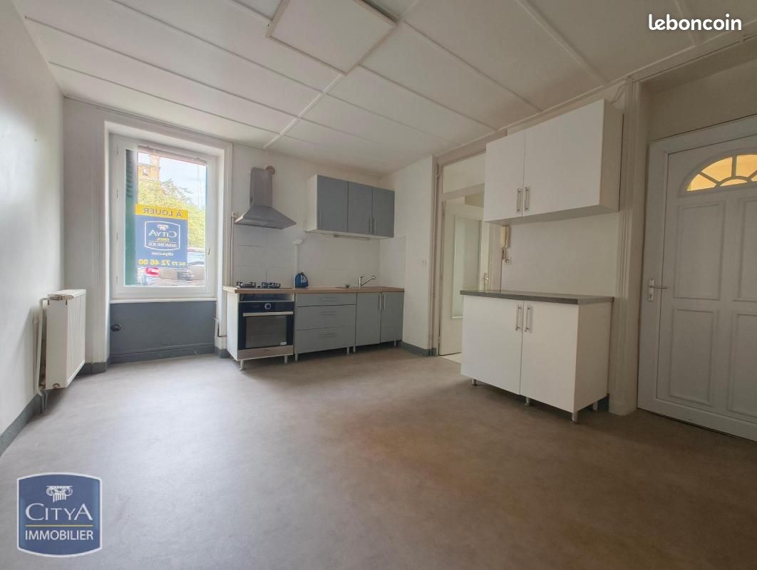 Appartement 3 pièces 61 m² · à Roanne · 61 m² · 560 €/mois