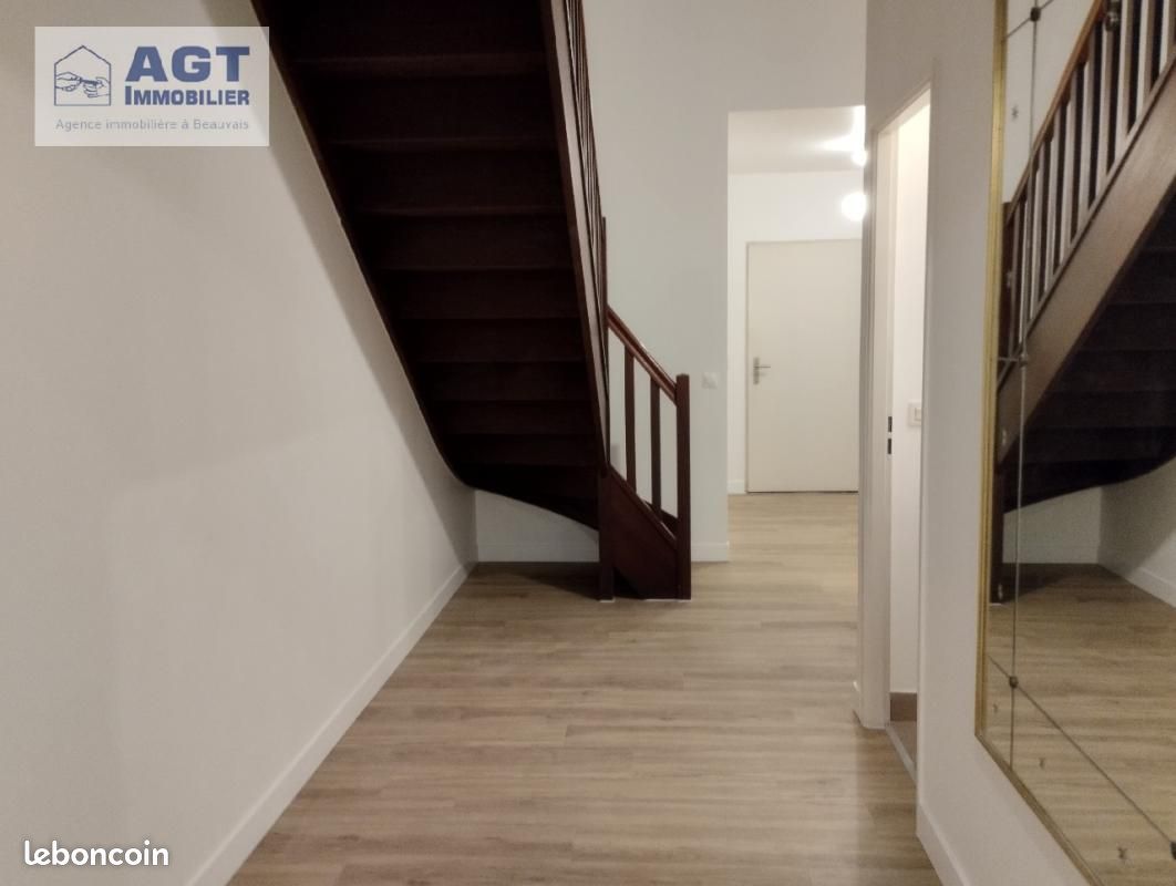 Appartement a louer beauvais - 4 pièce(s) - 104 m2 - Surfyn