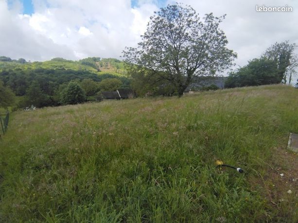Terrain 2 275 m² Sainte Fortunade