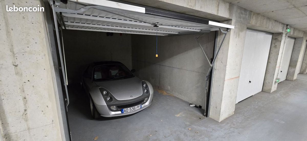 Parking 17 m² · à Ajaccio · 17 m² · 135 €/mois