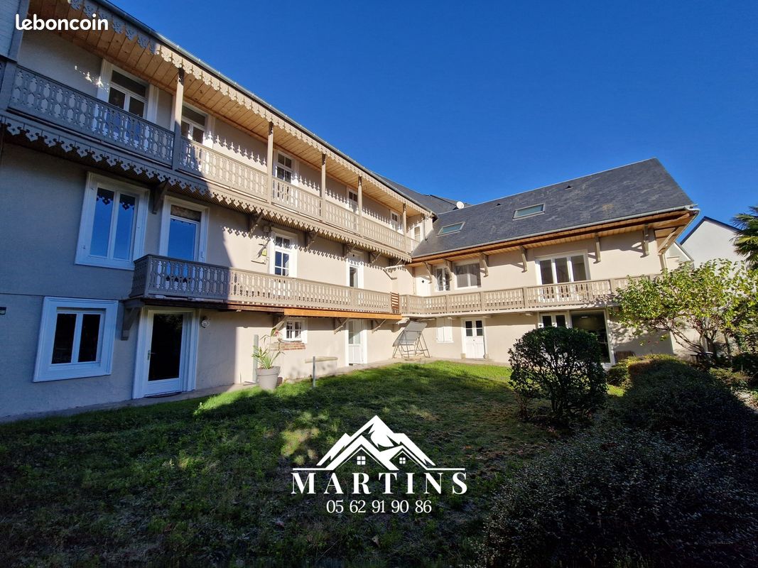 Maison 18 pièces 450 m² · à Argelès-Gazost · 450 m² · 1 144 000 €
