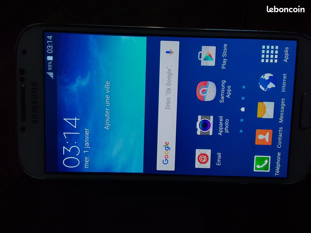 Téléphone portable Samsung galaxy S4 - Téléphones & Objets connectés, image size:1067x800