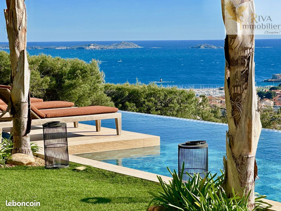 Maison 10 pièces 370 m² · à Bandol · 370 m² · 6 240 000 €