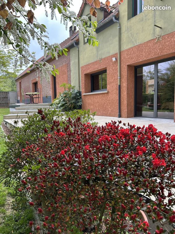 Maison 7 pièces 300 m² · à Pommera · 300 m² · 420 000 €