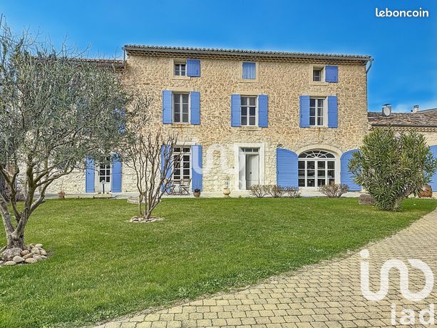 Mas 11 pièces 348 m²
