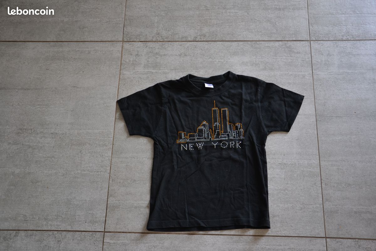 Tee shirt noir New York 6/8 ans (image 1)