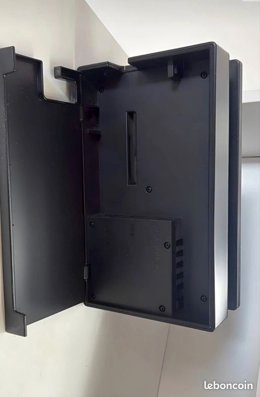Switch (image 4)