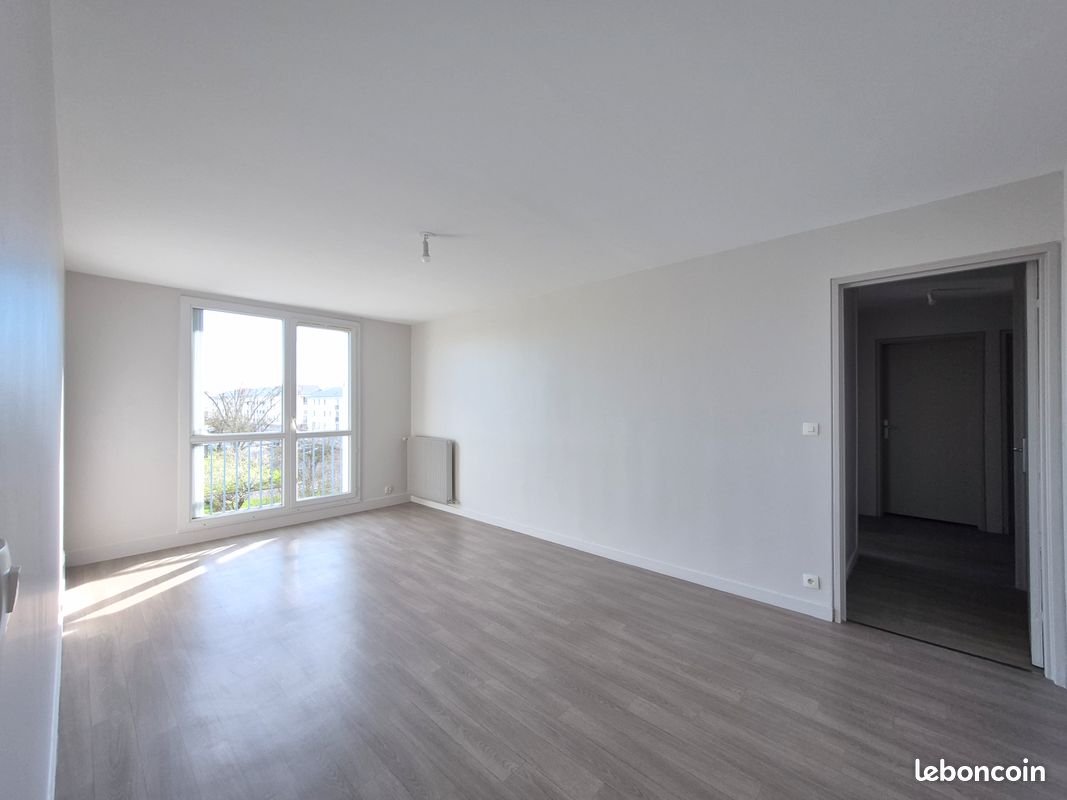 Appartement 5 pièces 93 m² · à Tours · 93 m² · 861 €/mois