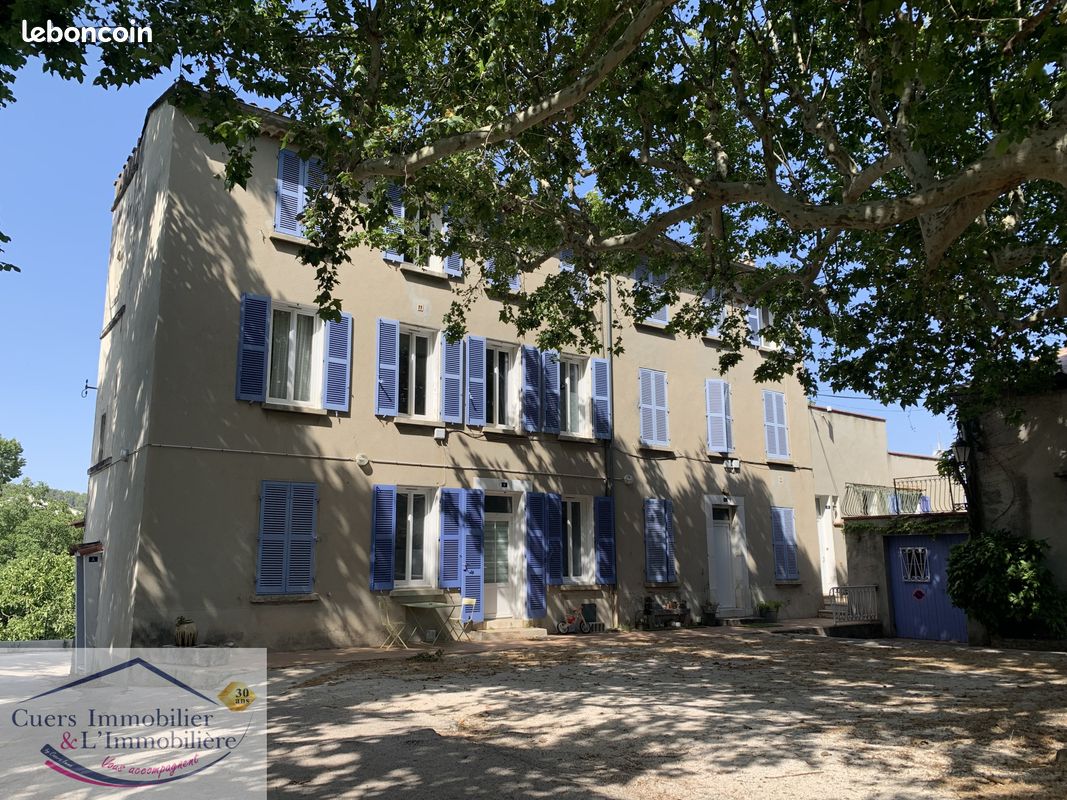 Appartement 5 pièces 92 m² · à Cuers · 92 m² · 997 €/mois