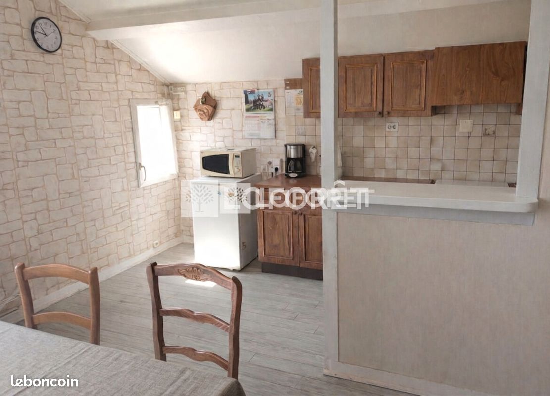 Maison 6 pièces 158 m² · à Bonson · 158 m² · 275 000 €