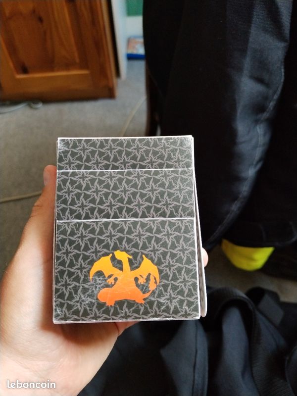 Boîte pokemon (image 2)