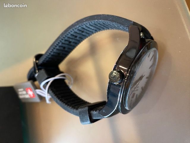 Montre Homme SWISS ALPINE Neuve (image 2)